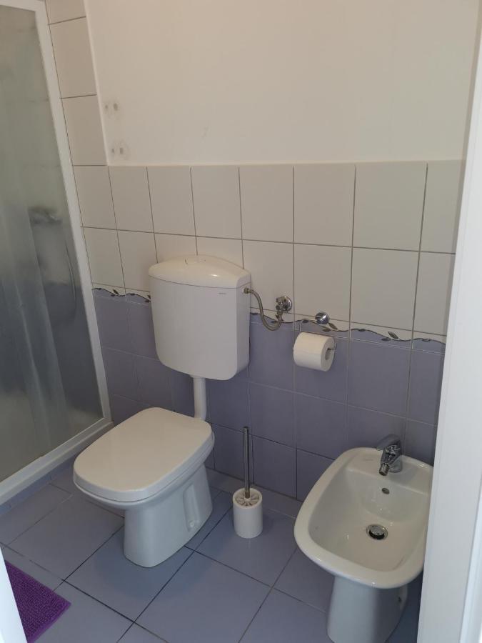 Apartamento Vetrovi Sumijo II Kapele Exterior foto